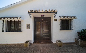 Property slide 46