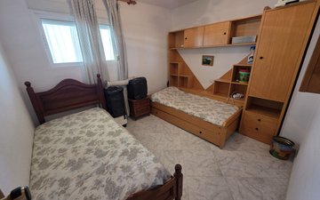 Property slide 24