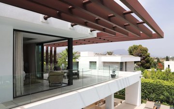 Property slide 21