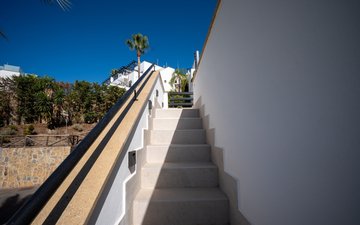 Property slide 44