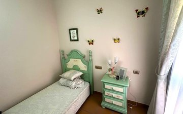 Property slide 10