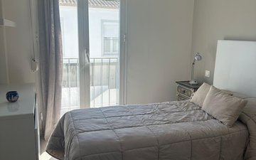 Property slide 17