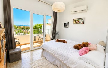Property slide 23
