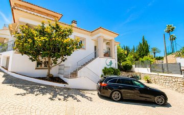 Property slide 45