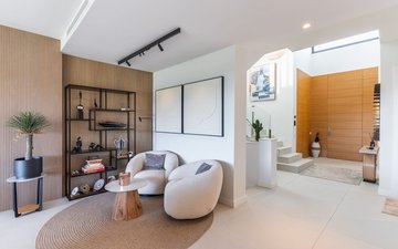 Property slide 18