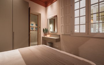Property slide 32