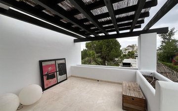 Property slide 21