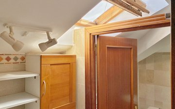 Property slide 32