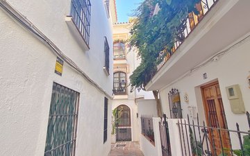Property slide 39