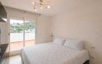 Property slide 14