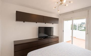 Property slide 16