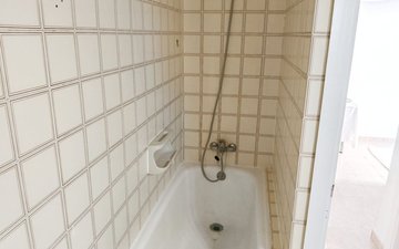 Property slide 10