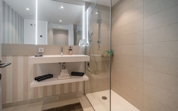 Property slide 31