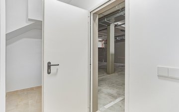 Property slide 25