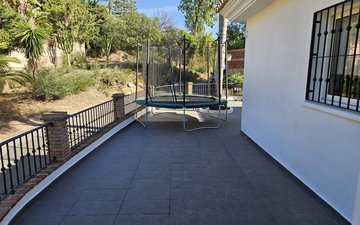 Property slide 20