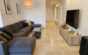 Property slide 25