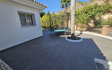 Property slide 30