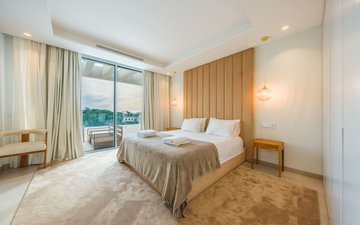 Property slide 18