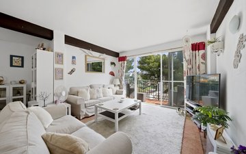 Property slide 7