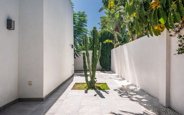 Property slide 14