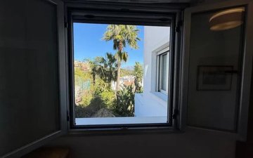 Property slide 22