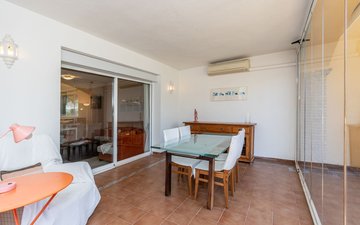 Property slide 10
