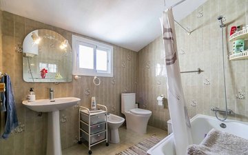 Property slide 43