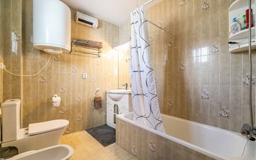 Property slide 46