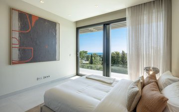 Property slide 20