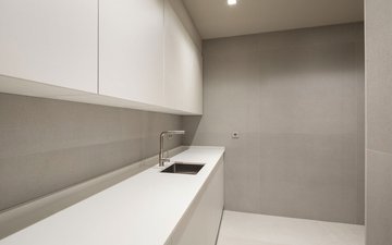 Property slide 32