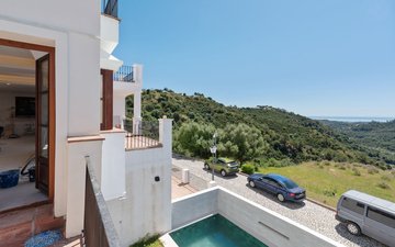 Property slide 14