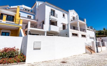 Property slide 30
