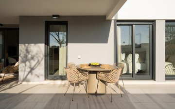 Property slide 10