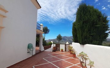 Property slide 27