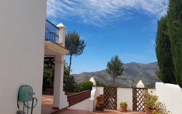 Property slide 29