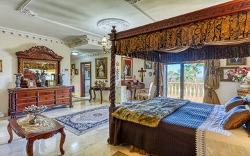 Property slide 18