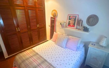 Property slide 35