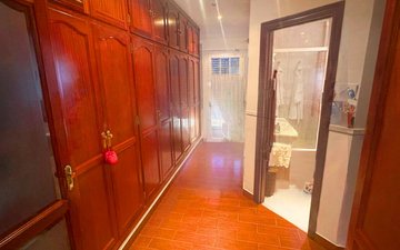 Property slide 40