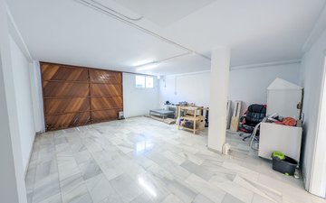 Property slide 14