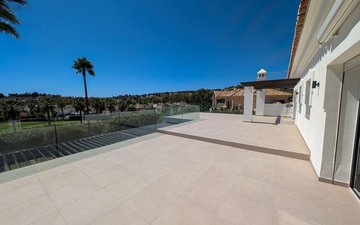 Property slide 40