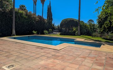 Property slide 51