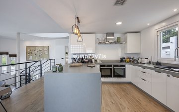 Property slide 16