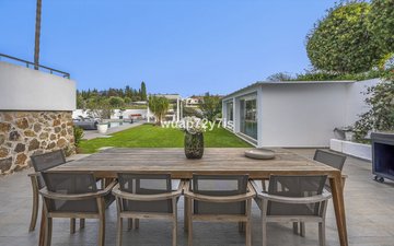 Property slide 18