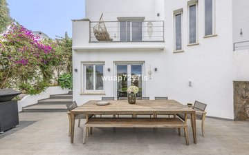Property slide 19