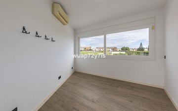 Property slide 40