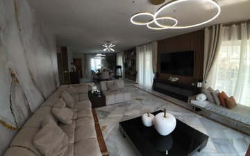 Property slide 21