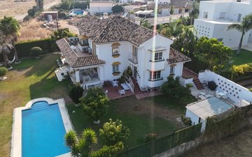 Property slide 32