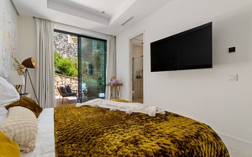 Property slide 39