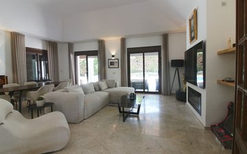 Property slide 18