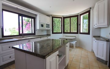 Property slide 19